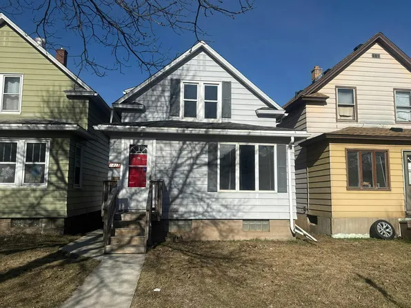 1413 13th Ave E, Hibbing, MN 55746