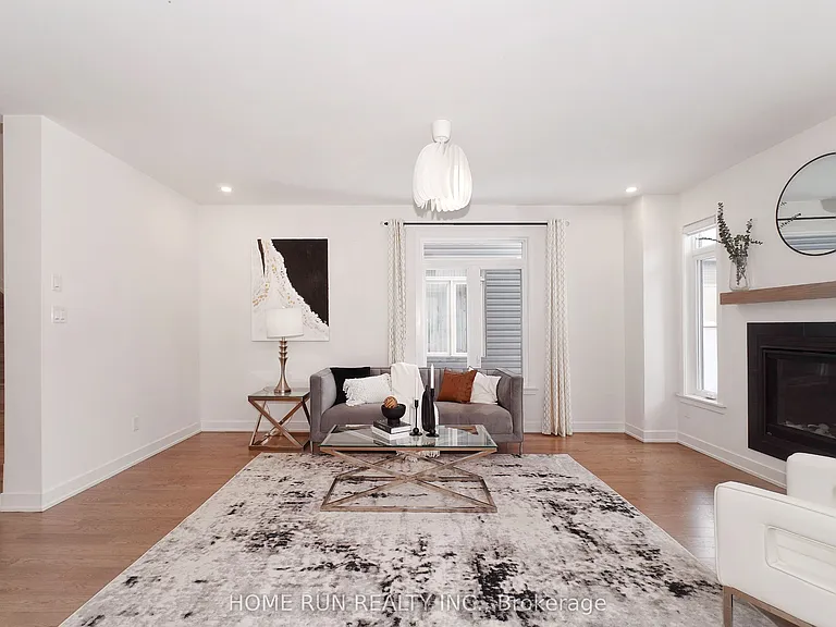 1051 Hydrangea Ave — Photo 2