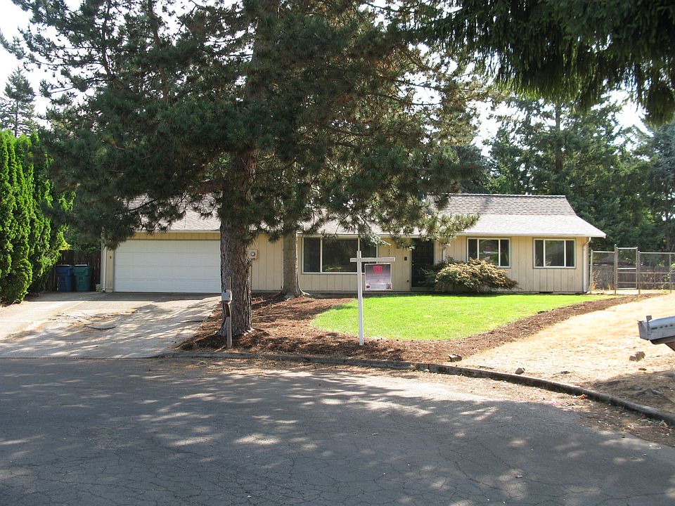 1st image of 12317 NE 32nd St