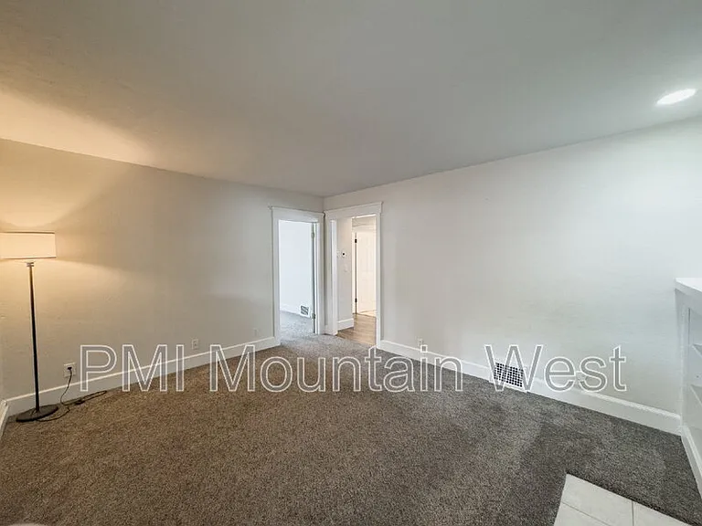 1134 S McClelland St — Photo 5
