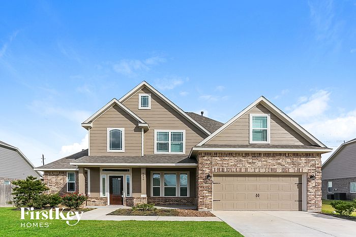 1st image of 9819 Oaklawn Dr