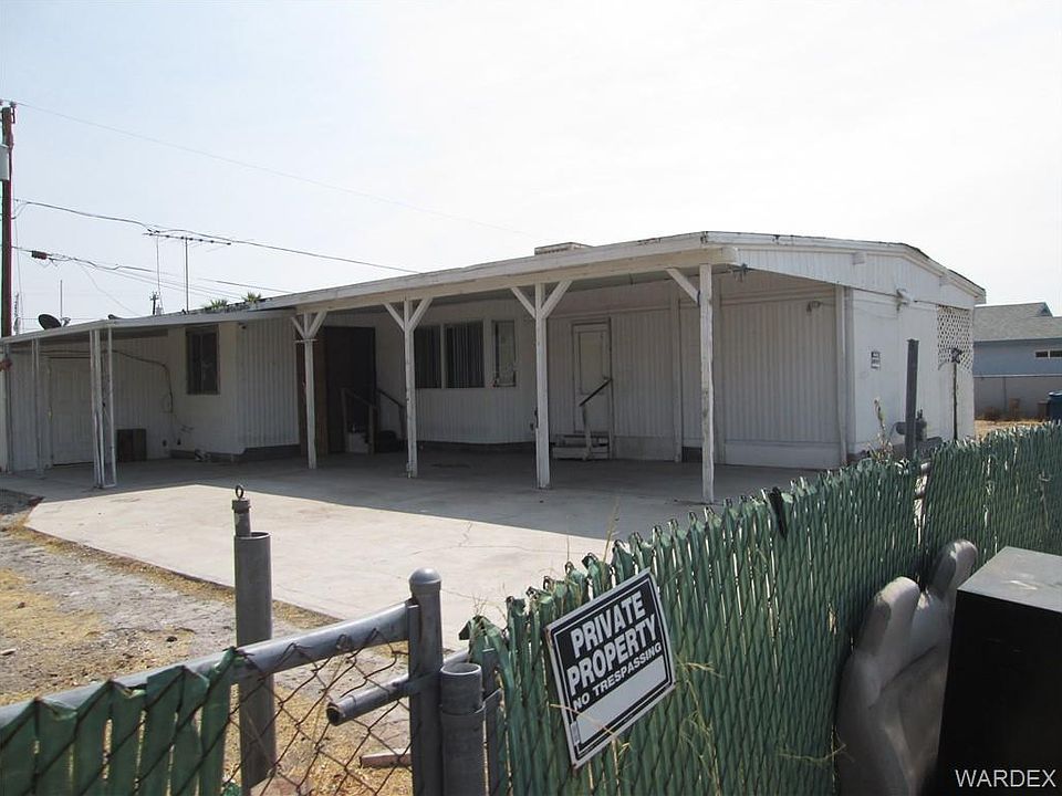 1st image of 1876 Artesia Dr