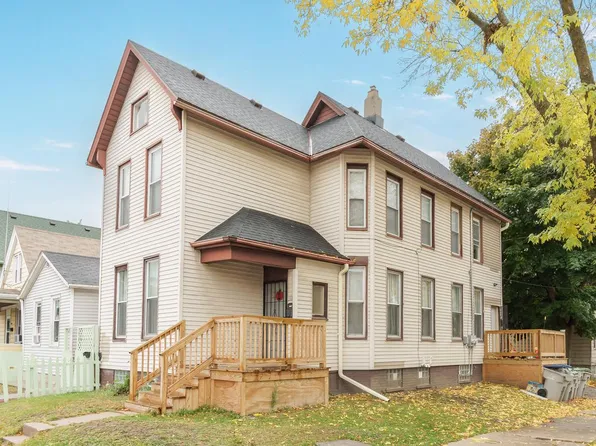 900 West Greenfield AVENUE, Milwaukee, WI 53204