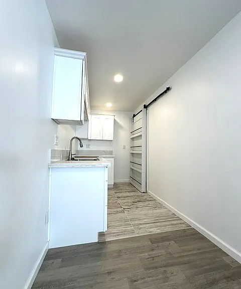 2122 Gramercy Ave #3 — Photo 5