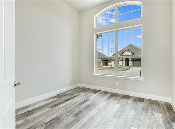 3rd image of 7925 Krause Springs Dr
