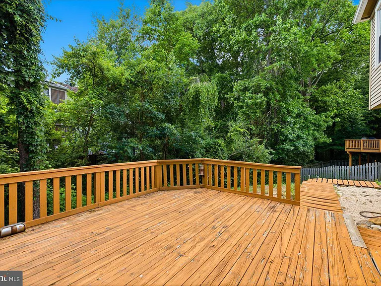 10598 Reeds Landing Cir — Photo 31