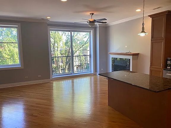 3rd image of 2549 W Cortez St #3