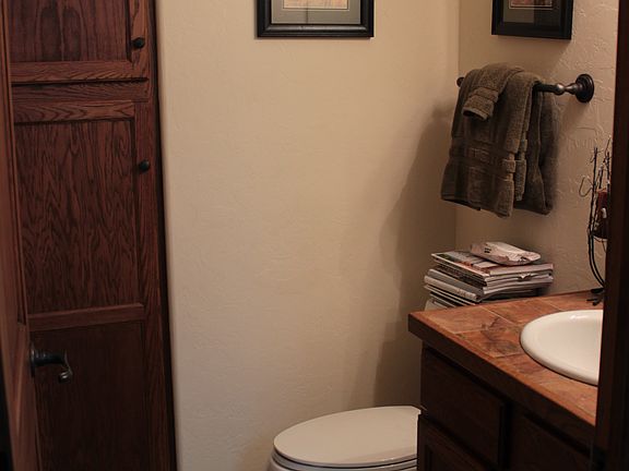 1/2 bath off of laundry room