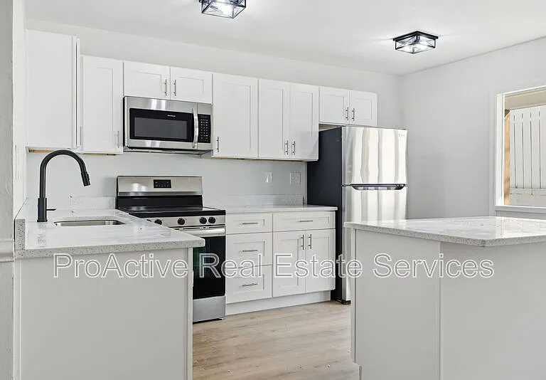 2065 E Ocean View Ave — Photo 8