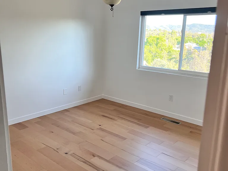 608 La Paloma Ln — Photo 17