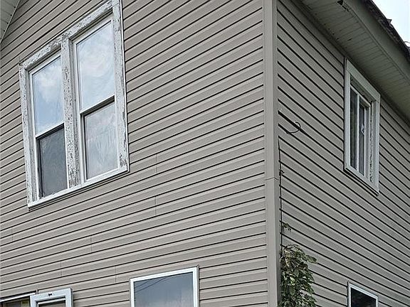 3rd image of 51 Greeley St