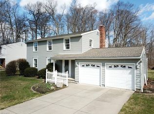 1515 Bluebird Cir, Stow, OH 44224