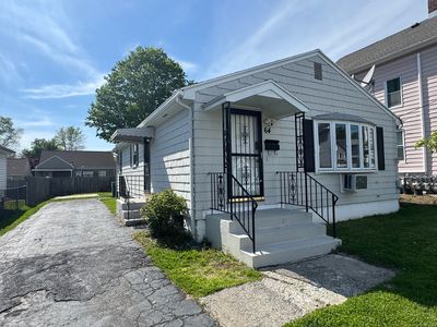 64 Dix Street, Hamden, CT, 06514