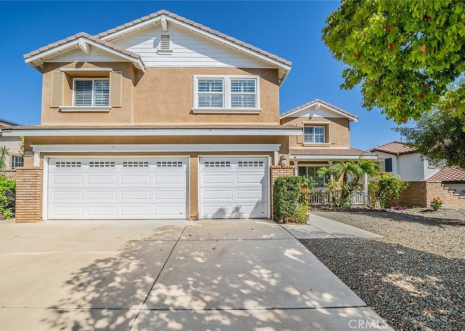 1st image of 40989 Diana Ln