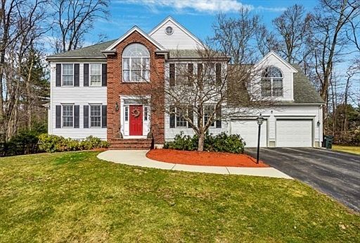 1st image of 32 Penniman Cir
