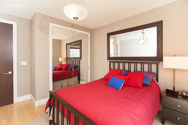 Sold by Sotheby's International Realty | media 11