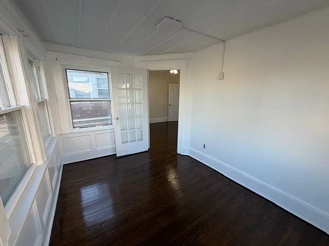 3 bed, 1300 sqft, $2,500 — Photo 4
