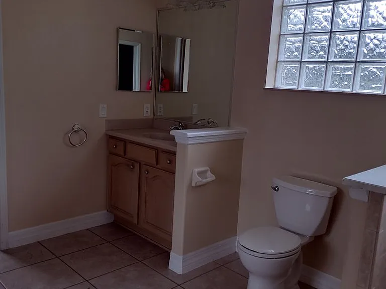 592 Dowling Cir — Photo 12