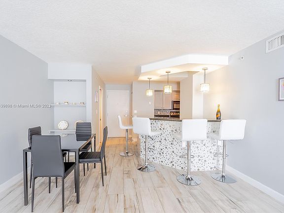5th image of 6917 Collins Ave APT 804