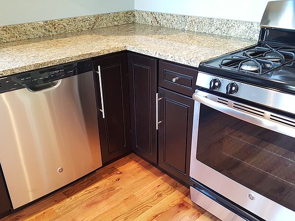 2nd image of 1831 N Kimball Ave APT 3