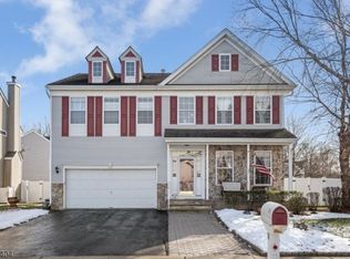81 Watch Hill Rd, Hackettstown, NJ 07840