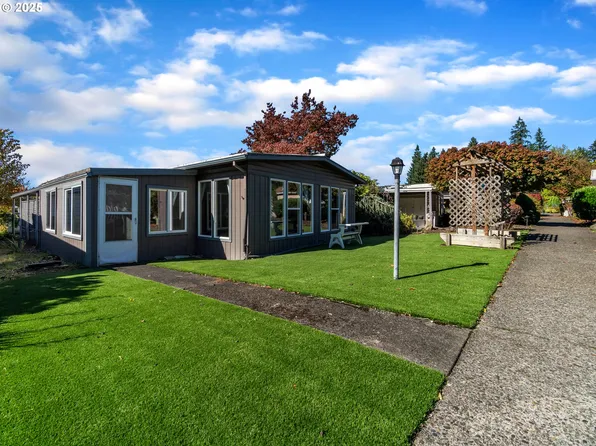 11444 SW Royal Villa Dr Space 165, Tigard, OR 97224