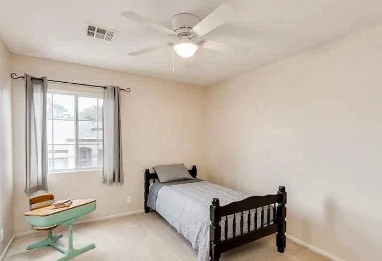 8212 Burgesshill Ave — Photo 11