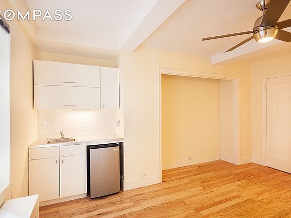 2nd image of 25 Tudor City Pl APT 214