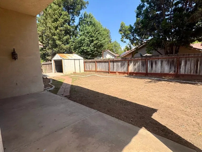5808 W Fir Ave — Photo 7