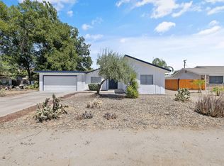 792 Page Ave, Lindsay, CA 93247