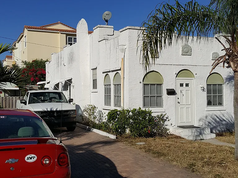 319 Kenilworth Blvd #B — Photo 16