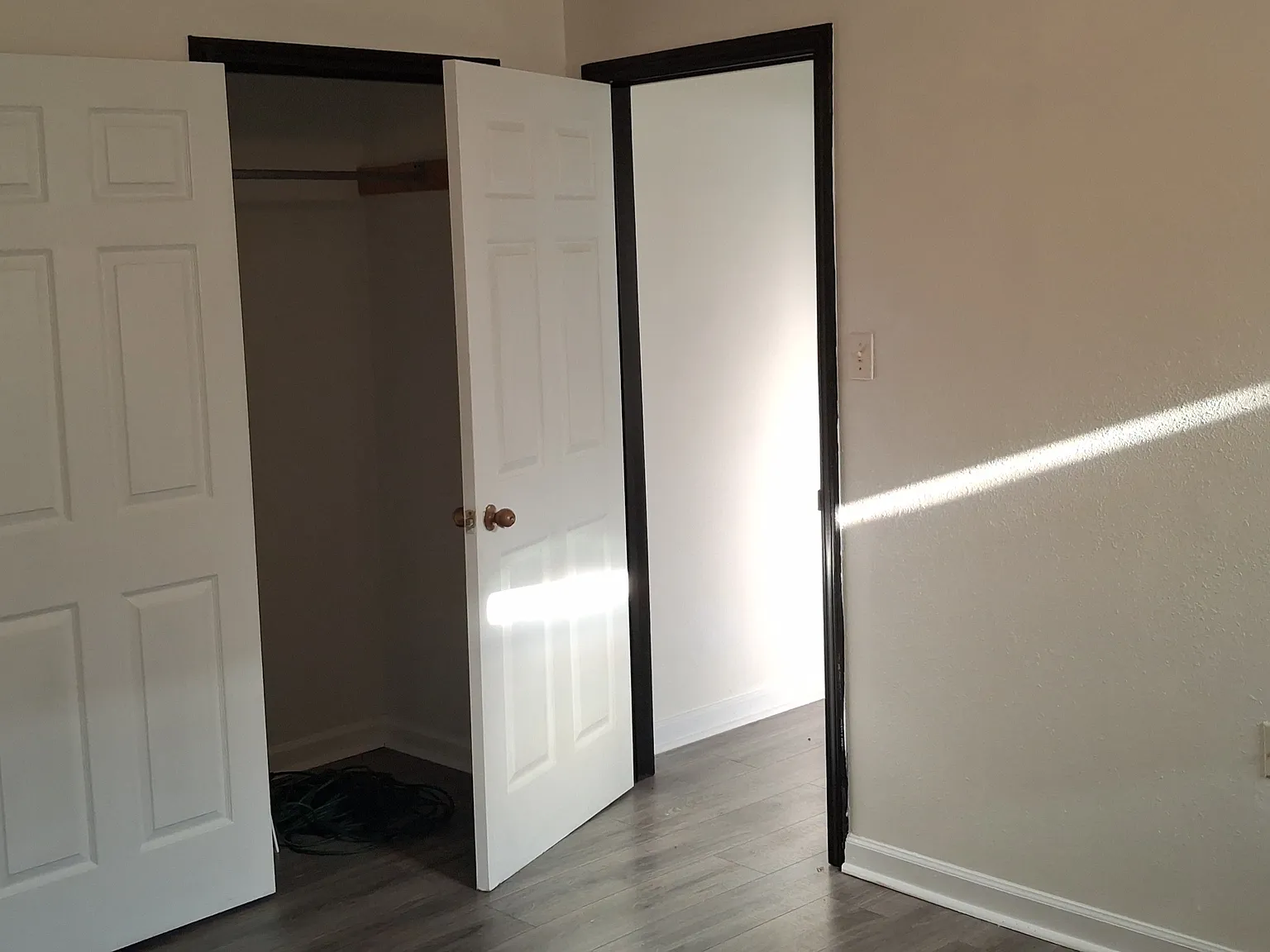 1 bed, $1,000 — Photo 2