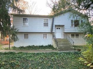 3 North Rd, Flanders, NJ 07836