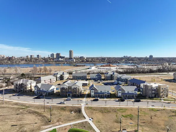 River West Apartments