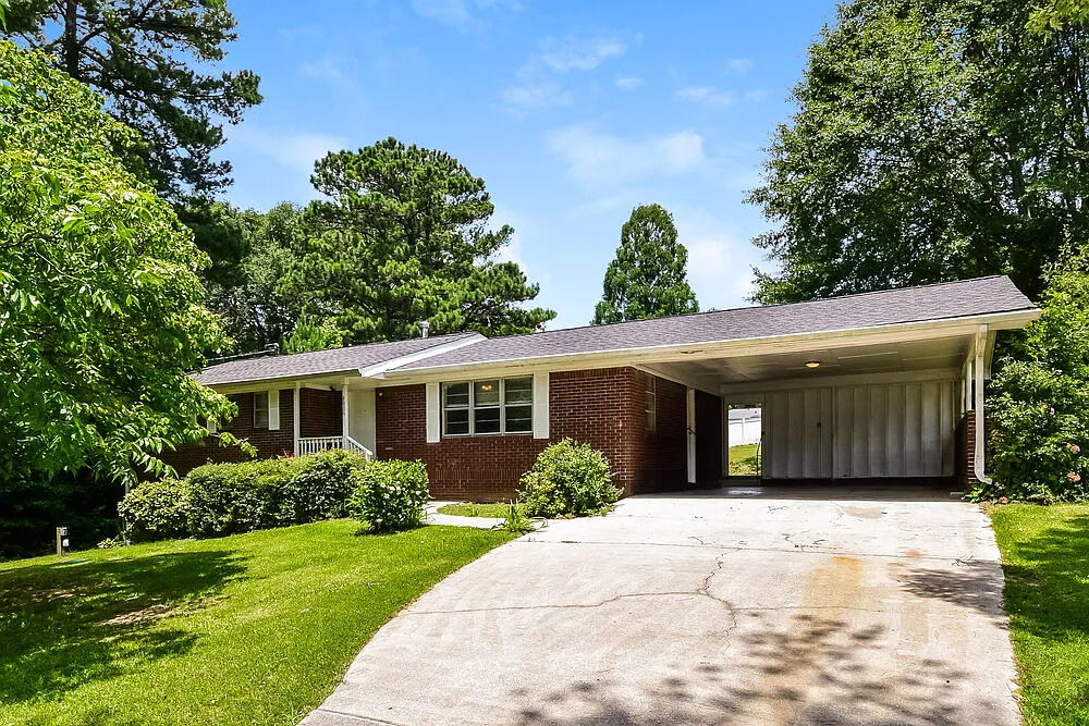 3 bed, 1.5 bath, 1538 sqft, $1,520 — Photo 1