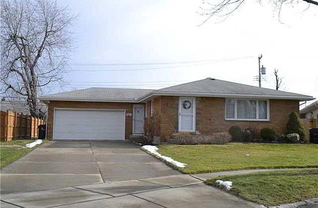 1st image of 7 Dale Dr