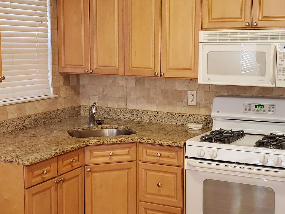1st image of 2915 Philip Ave #2