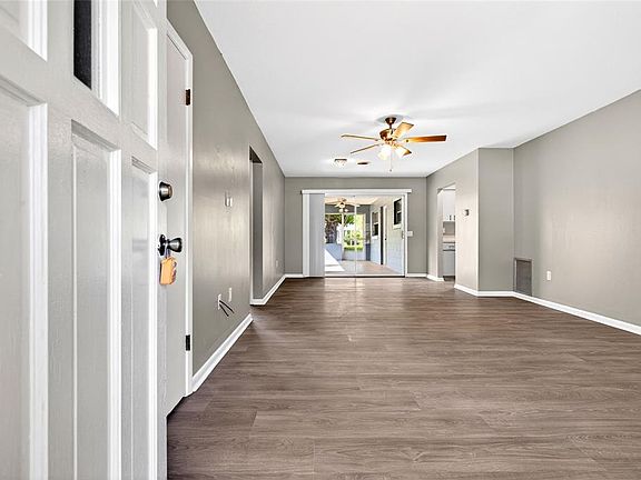 4th image of 3423 SW 27th St