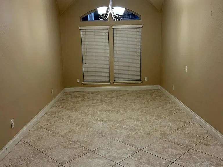 10310 Rouken Glen Ct — Photo 15