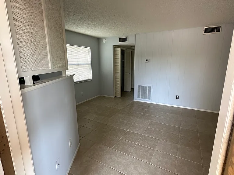 125 Avenida Messina #201 — Photo 3