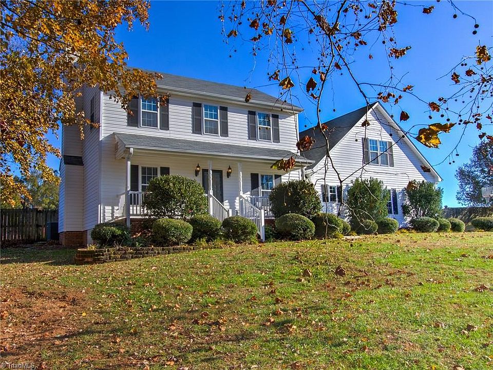 1st image of 107 Whitestone Dr