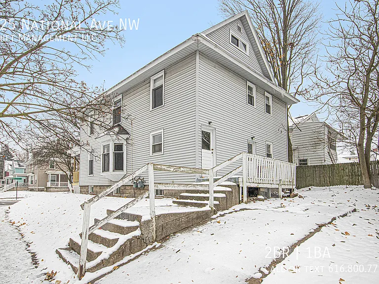 125 National Ave NW — Photo 4