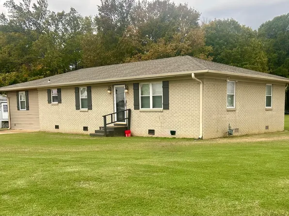 689 Highway 210 S, Dyersburg, TN 38024