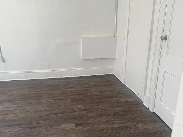 87 Pequonnock St #2 — Photo 2