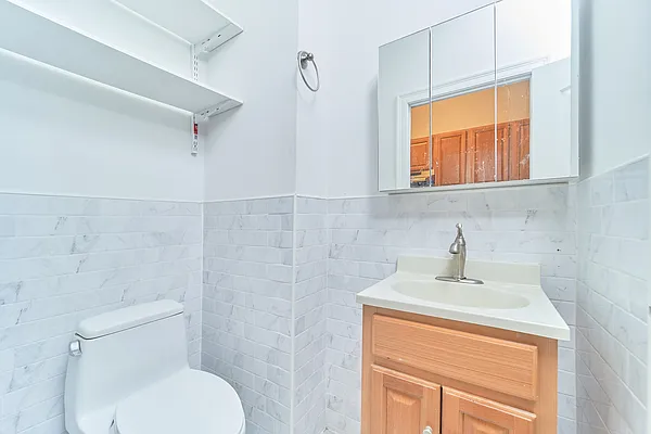 Rented by Compass | media 9