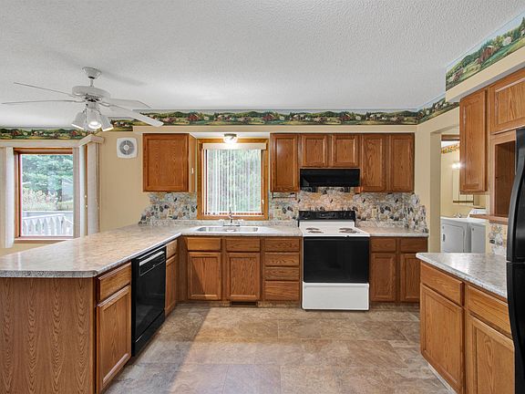 3rd image of 3711&amp;3621 S 73RD STREET