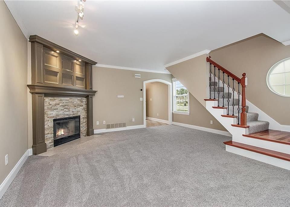 1st image of 5716 NW Plantation Ln