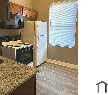 3131 Elmora Ave — Photo 11
