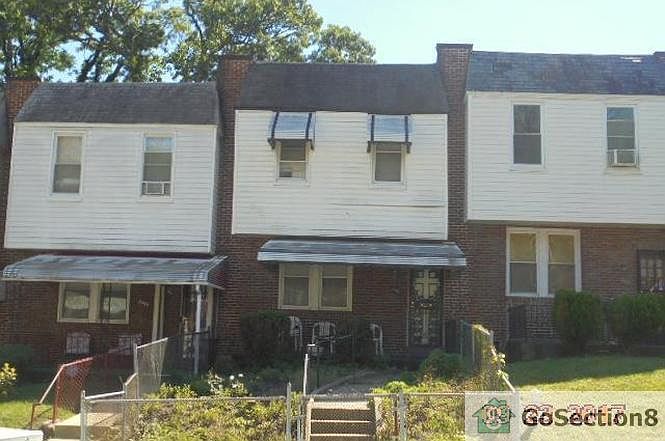 2nd image of 2461 W Cold Spring Ln