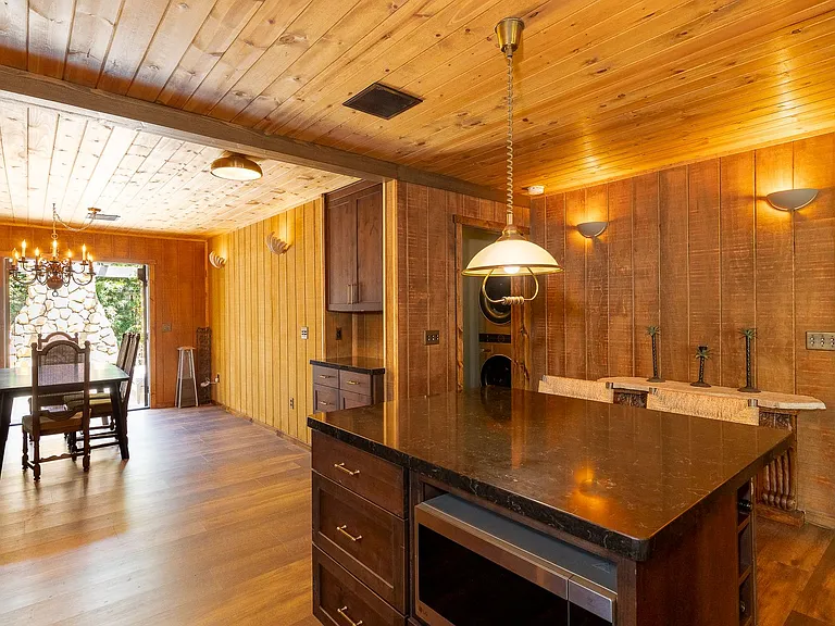 117 Tujunga Ave — Photo 9